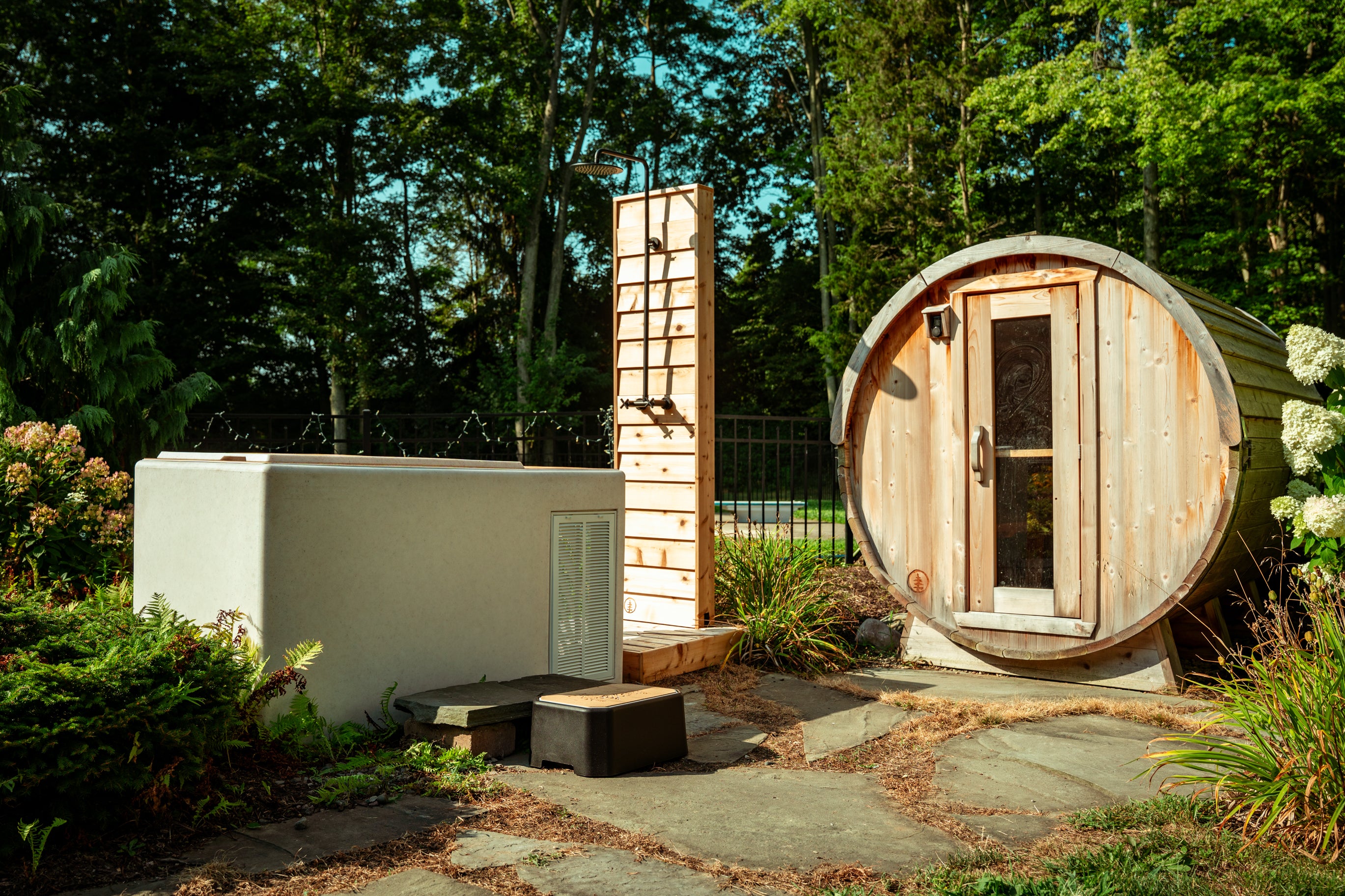 SISU Lifestyle Edwin Barrel Sauna - Thumbnail 3